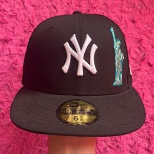 YANKEE FITTED CAP